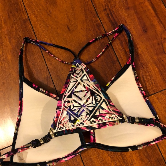 Patterned swimsuit - Picture 2 of 2